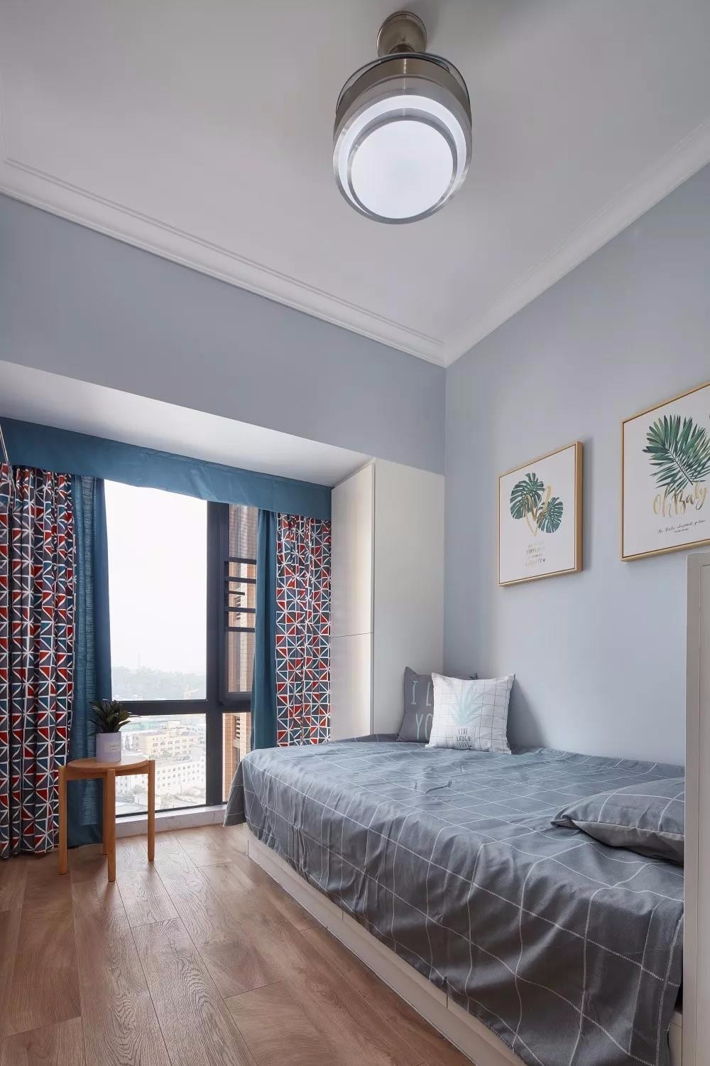 通风采光：卧室应保持良好的通风采光，避免阴气积聚。